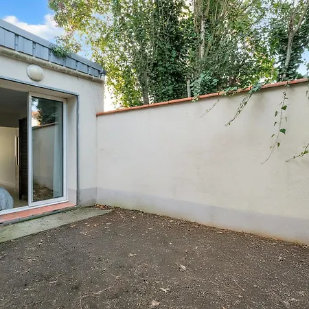 아파트 Charmante Maisonette Avec Jardin 툴루즈