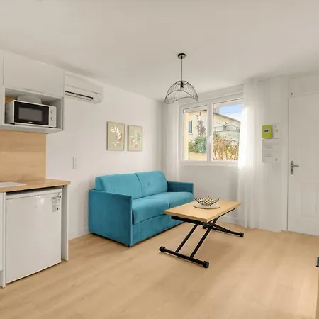 Charmante Maisonette Avec Jardin *