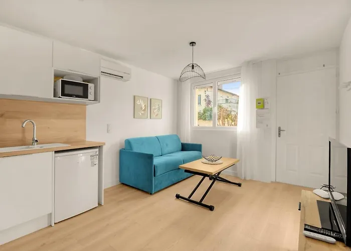 Charmante Maisonette Avec Jardin *