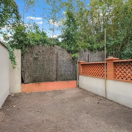 Апартаменты Charmante Maisonette Avec Jardin Тулуза