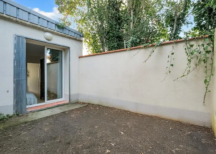 Charmante Maisonette Avec Jardin *